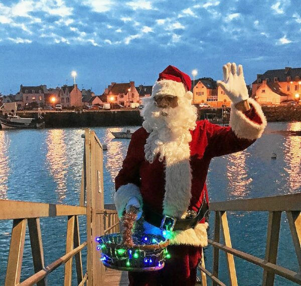 Arrivée du Père Noël par la mer