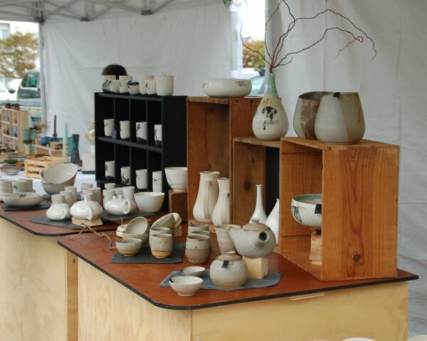 Marché de la Poterie Locale